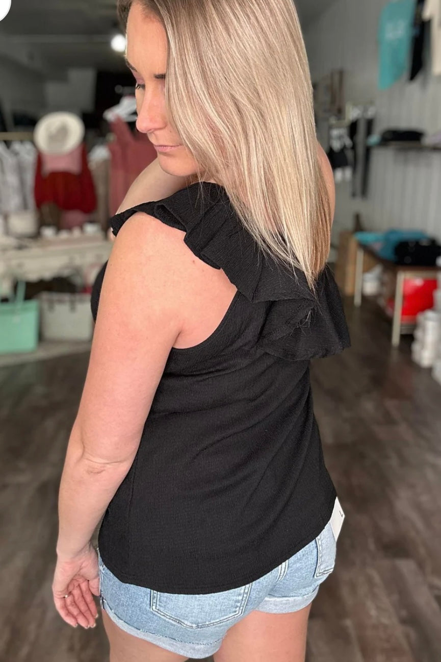 Ruffle Single Shoulder Shirt