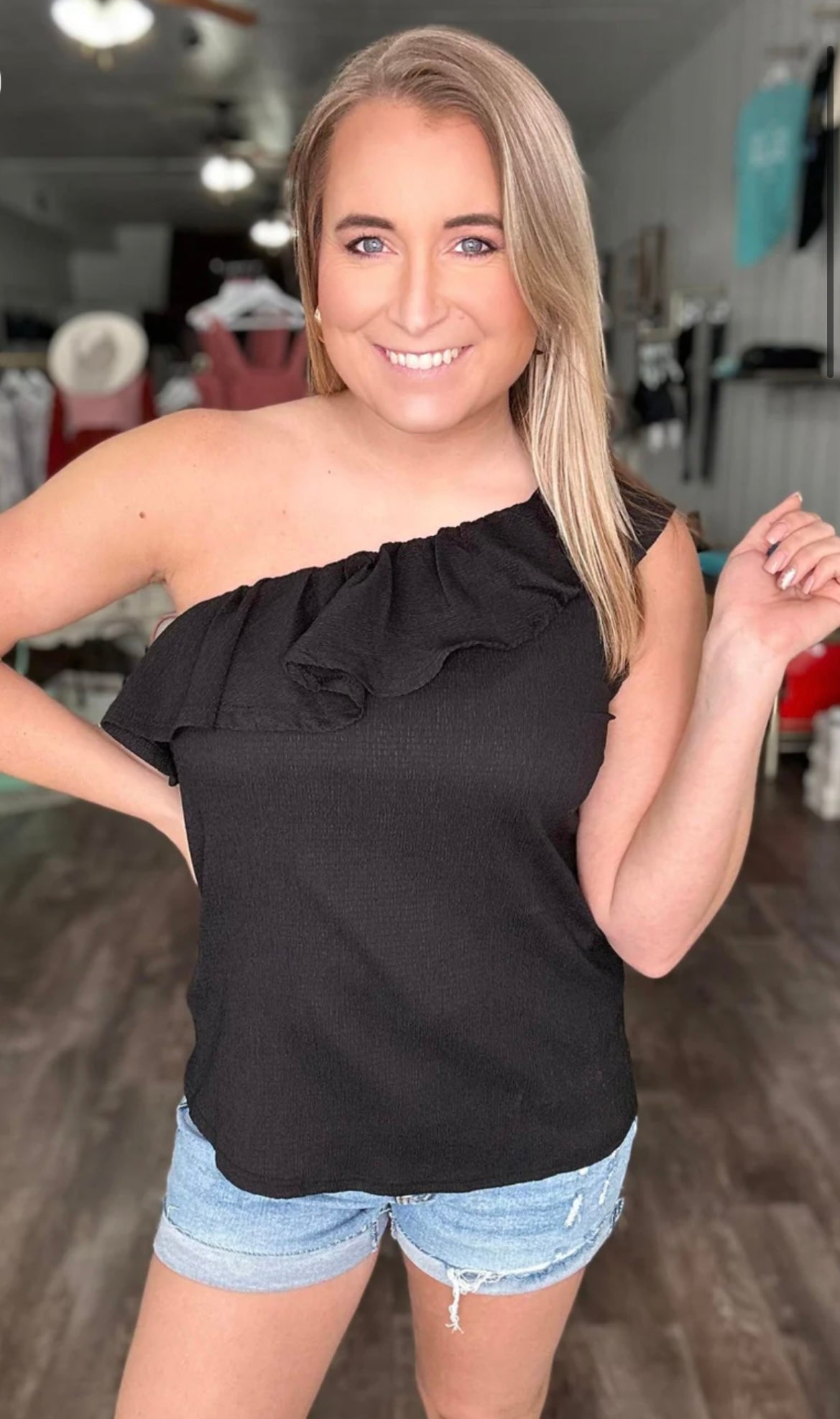 Ruffle Single Shoulder Shirt