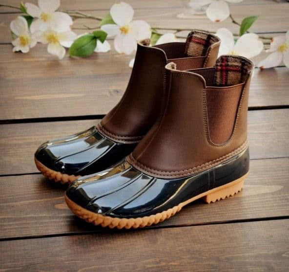 Duck Boots (No flannel inside)