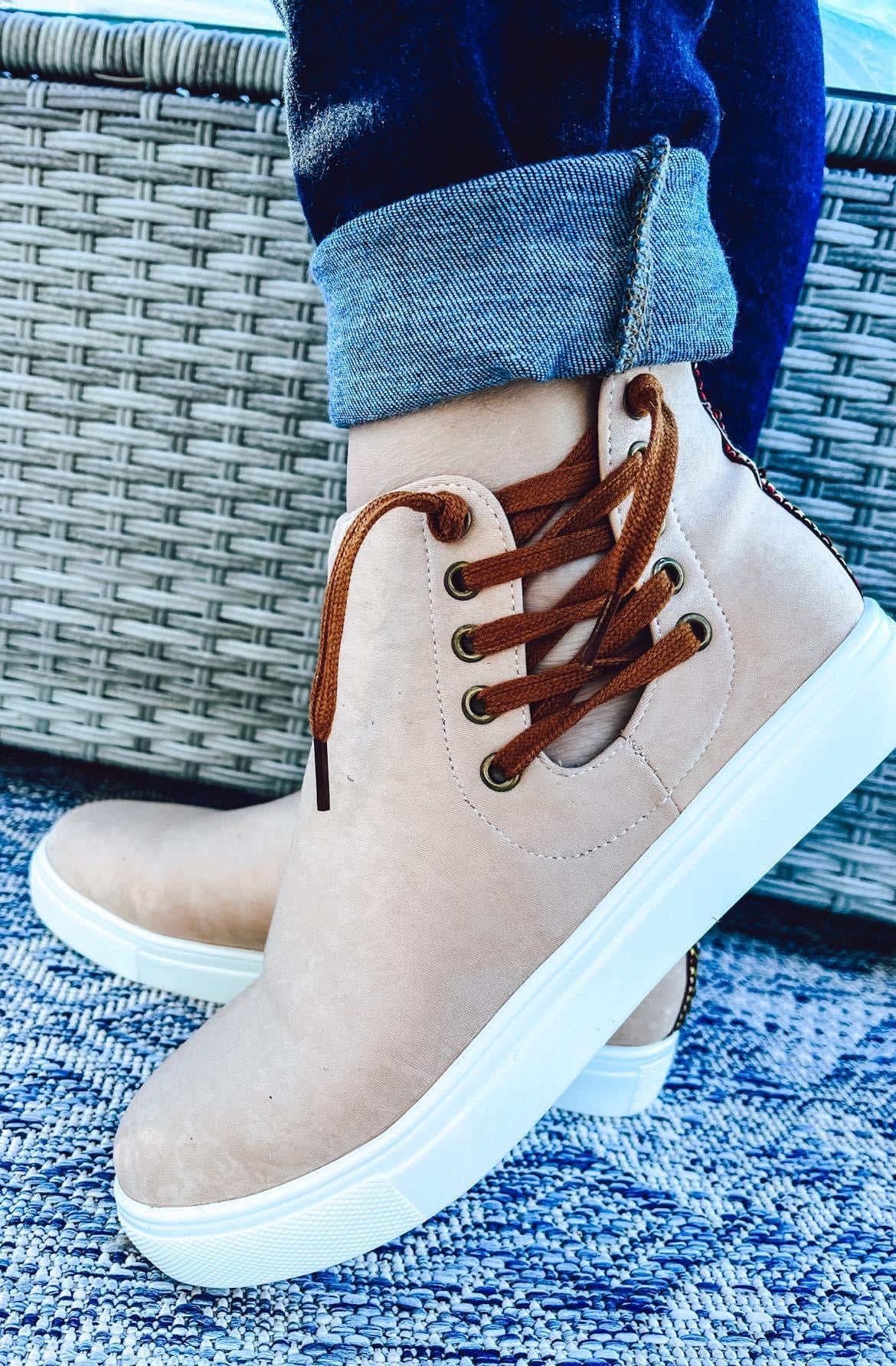 Side Lace Shoe